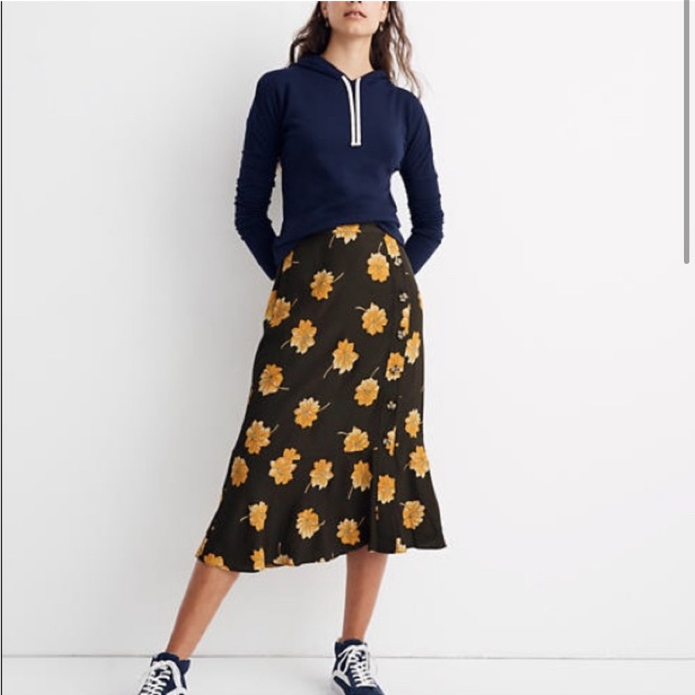 Size 2 Madewell floral maxi skirt.